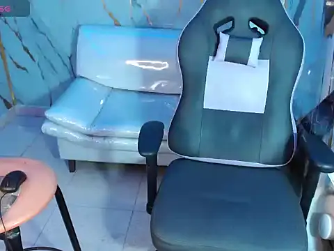 taylor_bigdick18 live XXX chat