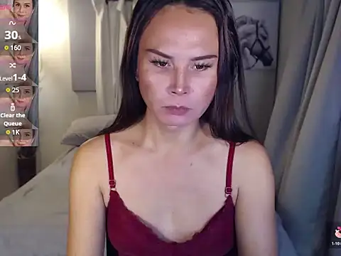 holly_bitch's Live XXX Chat