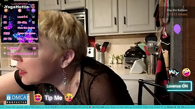 Chat XXX en directo de YogaHottie76