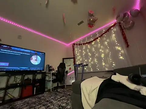 moan4mona's Webcam Show