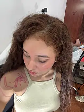 lana_rousse01 webkamerás műsora