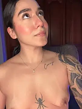 Czat XXX na żywo – KaditaNavarro