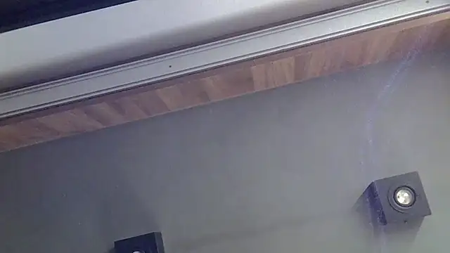 SkinnyKittenのライブXXXチャット