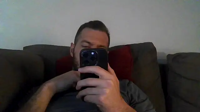 THE_CHEEKY_ALPHA élő XXX-chatje