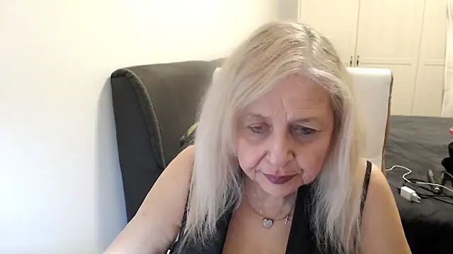 Chat XXX en directo de SusiLifeXXX