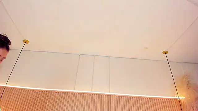 NahimiThompson's Live XXX Chat