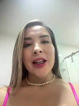 Alexa_seexy1のライブXXXチャット