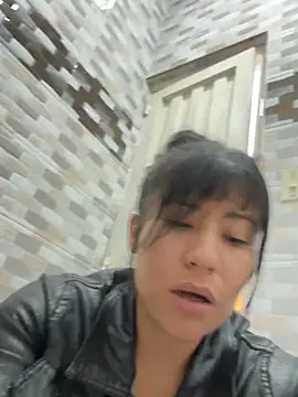 kim_monti's Live XXX Chat