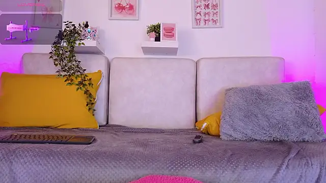 Malka_Burningn Live XXX chat