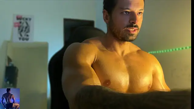 Lucasfit24 在線直播表演