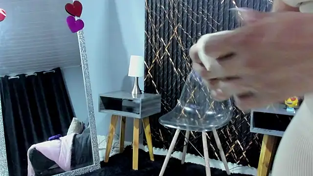 clara_heat Chat XXX in diretta