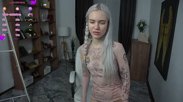 KristalCrowner Chat XXX in diretta