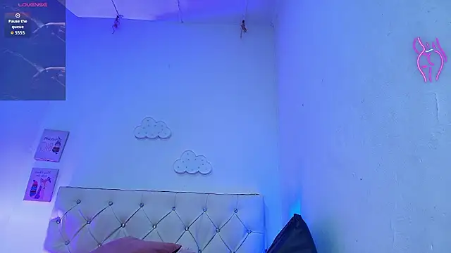 Czat XXX na żywo – Dani_dreams19