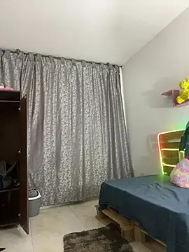 ela__efn Live XXX chat