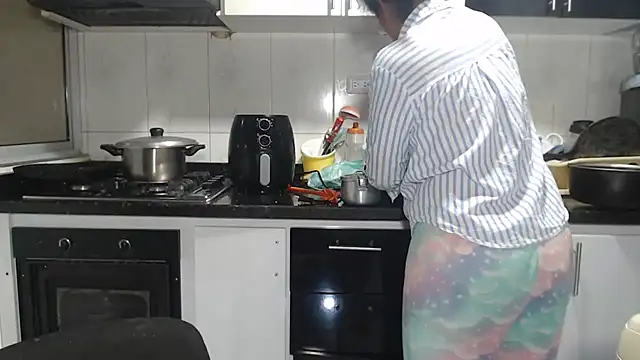 kateleyagrey's Live XXX Chat