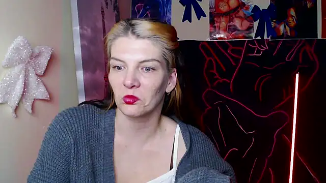 Chatroom XXX en direct de VanessaRey_