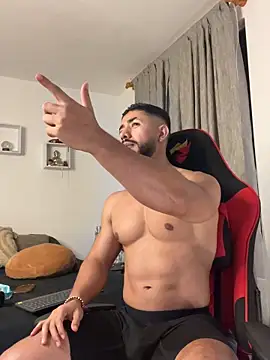 Chat XXX en directo de Ezzio_Scolaro