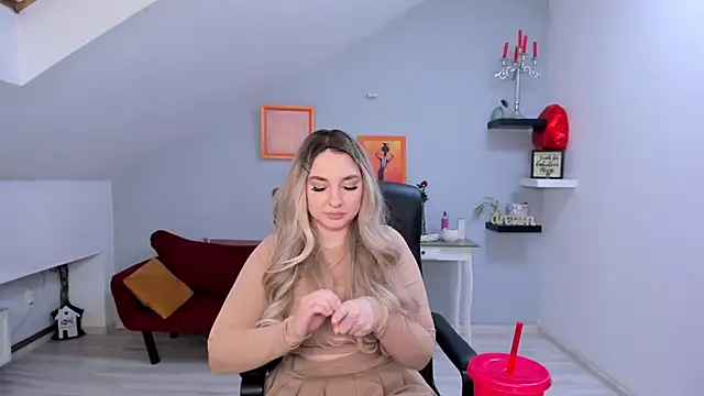 JaquelinLaurent live XXX chat