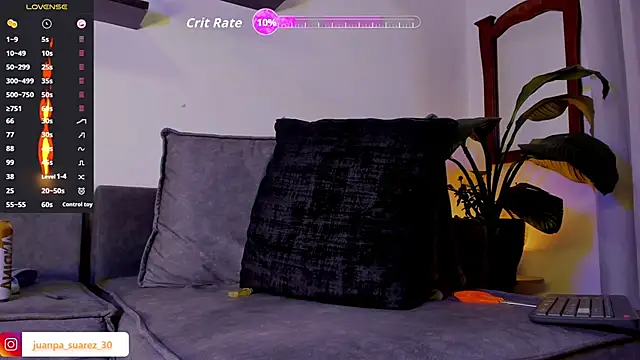 chris_suarez's Webcam Show