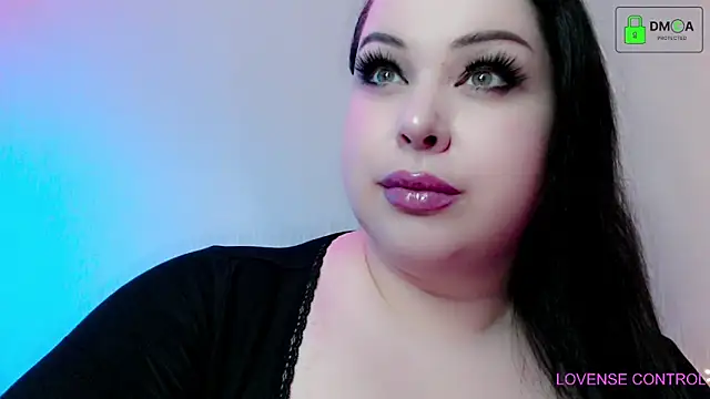 XXX chat uživo modela Curvy_Molly
