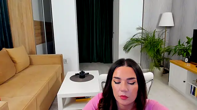 دردشة BellaaDona الجنسية المباشرة