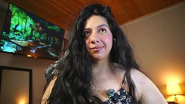 coraline_latin Adlı Modelin Web Kamerası Şovu