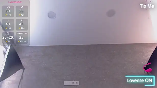 LillySquirtShot webkamerás műsora