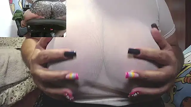 zoe_hotxxx 即時 XXX 聊天