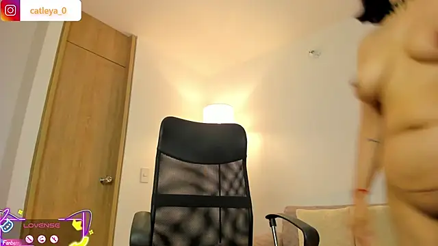 Онлайн чат XXX catleya_0