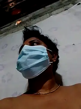 Webkamerová show boosypussy