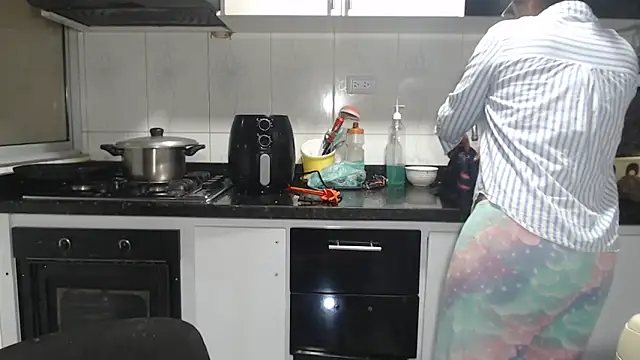 kateleyagrey's Live XXX Chat