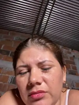 lady_and_charly Adlı Modelin Canlı XXX Sohbeti