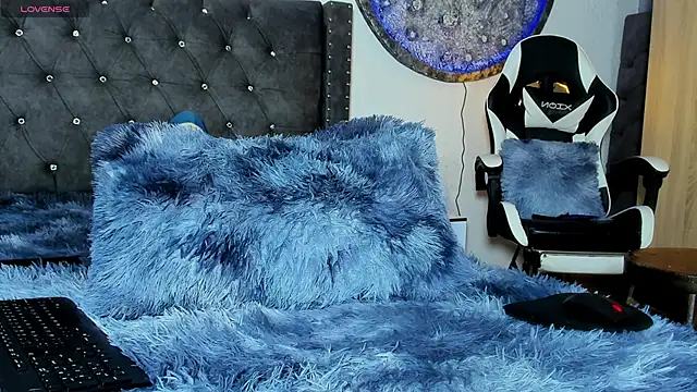 Show modela Katherine_Rose na web-kameri