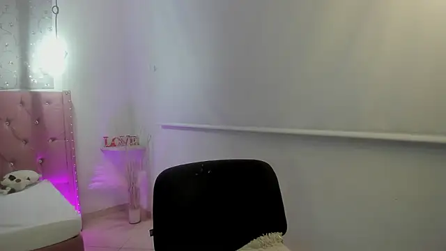 loverisu-coral webkamerás műsora