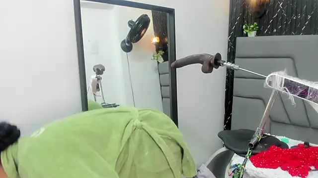 Онлайн чат XXX Angie_Will