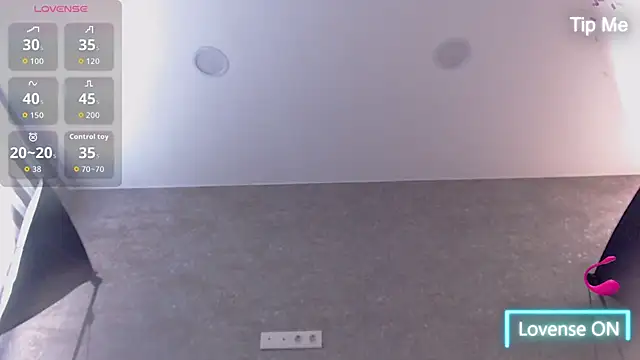 LillySquirtShot Live XXX Chat