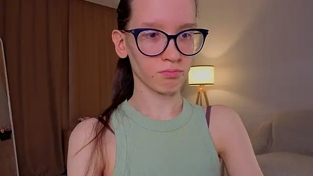 BettyBrowni élő XXX-chatje