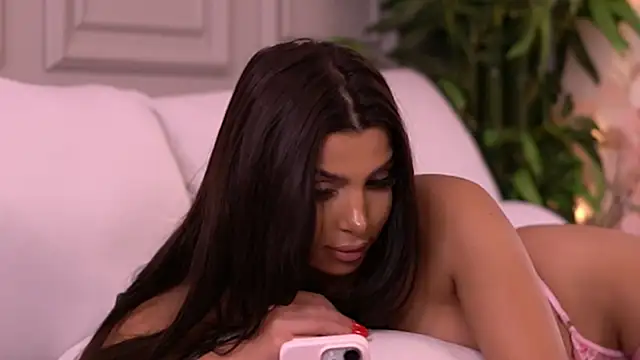 NicoleCellini Chat XXX live