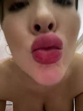 Alexa_seexy1's Live XXX Chat