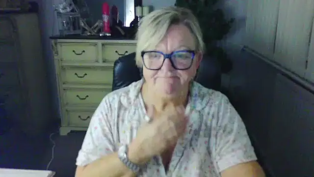 BridgetBlueEyes' Live XXX Chat