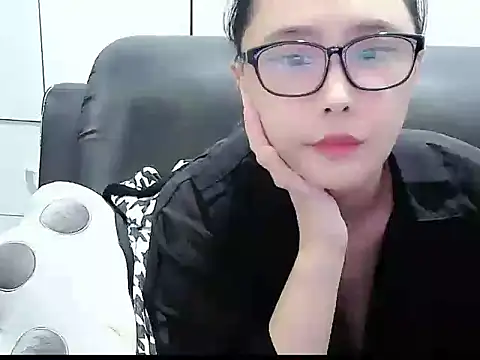 NEW_nudesexbaby Adlı Modelin Canlı XXX Sohbeti