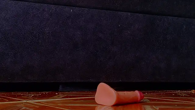 RiriiBrunette__ Chat XXX live