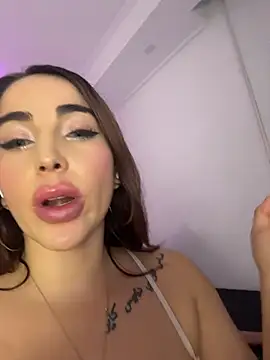 Chat +18 de jessy_rios ao vivo