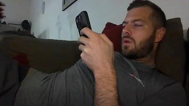 XXX chat uživo modela THE_CHEEKY_ALPHA