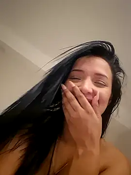 SaharQamar élő XXX-chatje