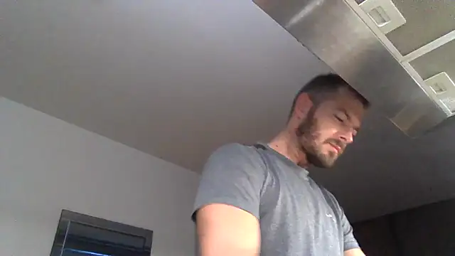 XXX chat uživo modela THE_CHEEKY_ALPHA