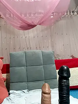 MilkShow's Webcam Show