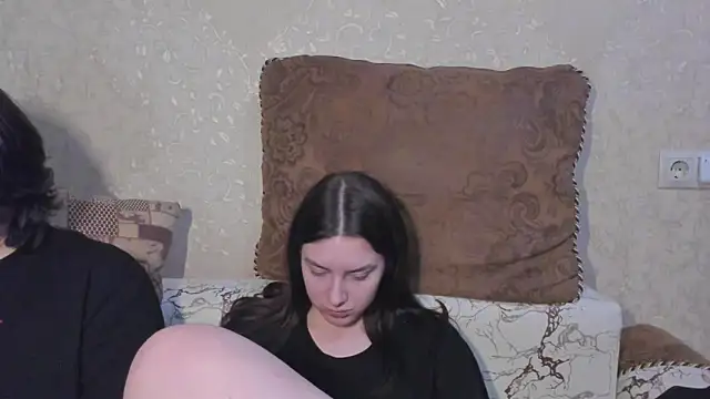 love_lina_muuur's Webcam Show