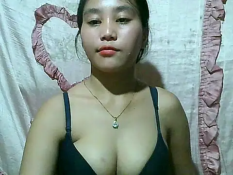 Živý XXX chat SexyAsianPussy4u