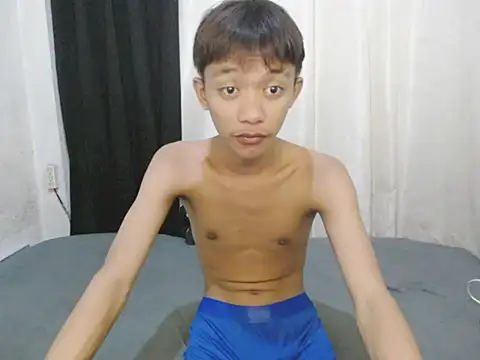 Innocentfucker Pertunjukan Webcam